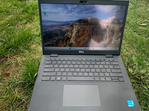 Te koop: Dell Laptop, Computers en Software, Chromebooks, Zo goed als nieuw, 15 inch, 8 GB, 256 GB of meer, Touchscreen, Ophalen