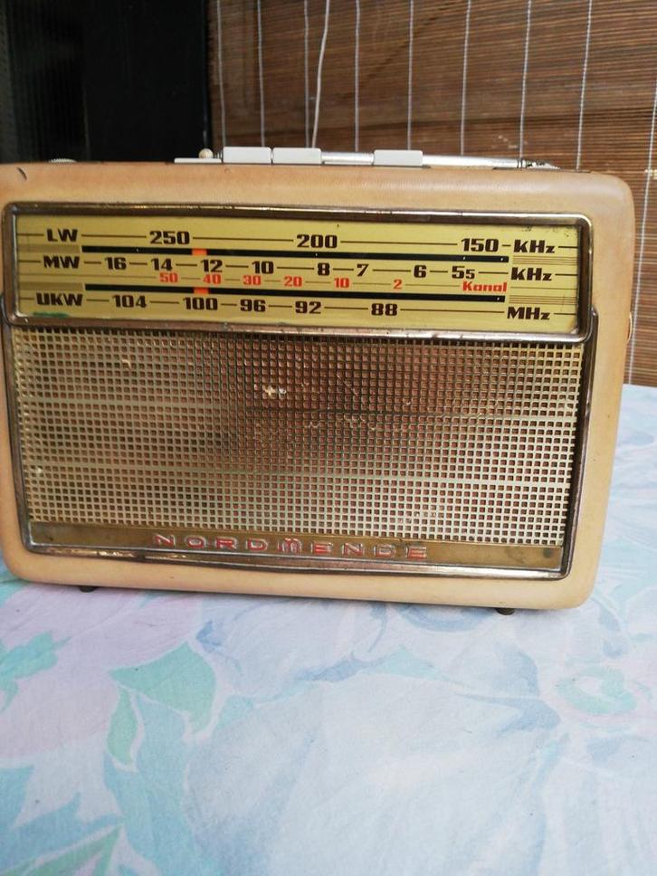 Vintage Nordmende Transistorradio - Jaren 60, Audio, Tv en Foto, Radio's, Gebruikt, Transistorradio, Ophalen of Verzenden