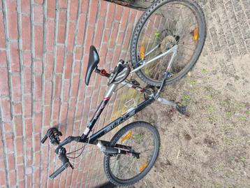 Mountain bike opknapper beschikbaar voor biedingen