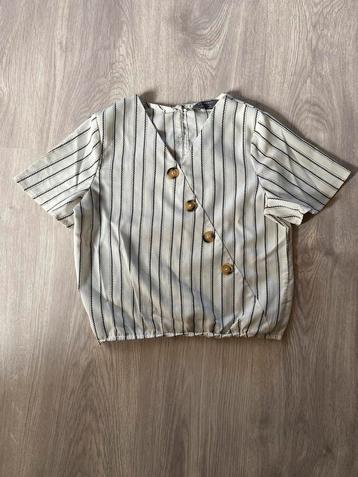 Zwart/creme gestreept shirtje met knoopjes beschikbaar voor biedingen