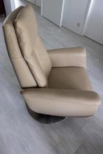 Sta-op-hulp opstahulp stoel/fauteuil met oplaadbare accu, Ophalen, 75 tot 100 cm, Zo goed als nieuw, Metaal