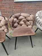 Mooie velvet kuipstoelen fluweel bruin !, Huis en Inrichting, Stoelen, Ophalen of Verzenden, Zo goed als nieuw, Bruin, Twee