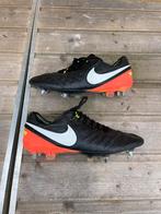 Nike Tiempo Legend SG, Sport en Fitness, Voetbal, Ophalen of Verzenden, Zo goed als nieuw, Schoenen
