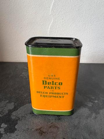 Vintage dicht blik Delco parts beschikbaar voor biedingen