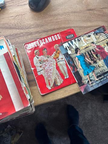 Stapel Tango Singels Jaren '60 met Fotohoezen beschikbaar voor biedingen