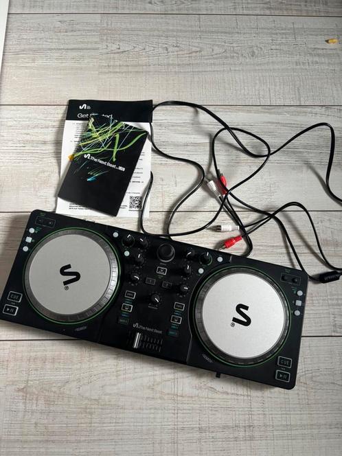 The Next Beat by Tiësto DJ controller, Muziek en Instrumenten, Dj-sets en Draaitafels, Zo goed als nieuw, Draaitafel, Overige merken