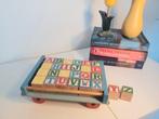 Vintage houten volledige alfabet blokken speelgoed trekauto., Ophalen of Verzenden