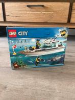 Lego city boot 60221, Ophalen of Verzenden, Zo goed als nieuw