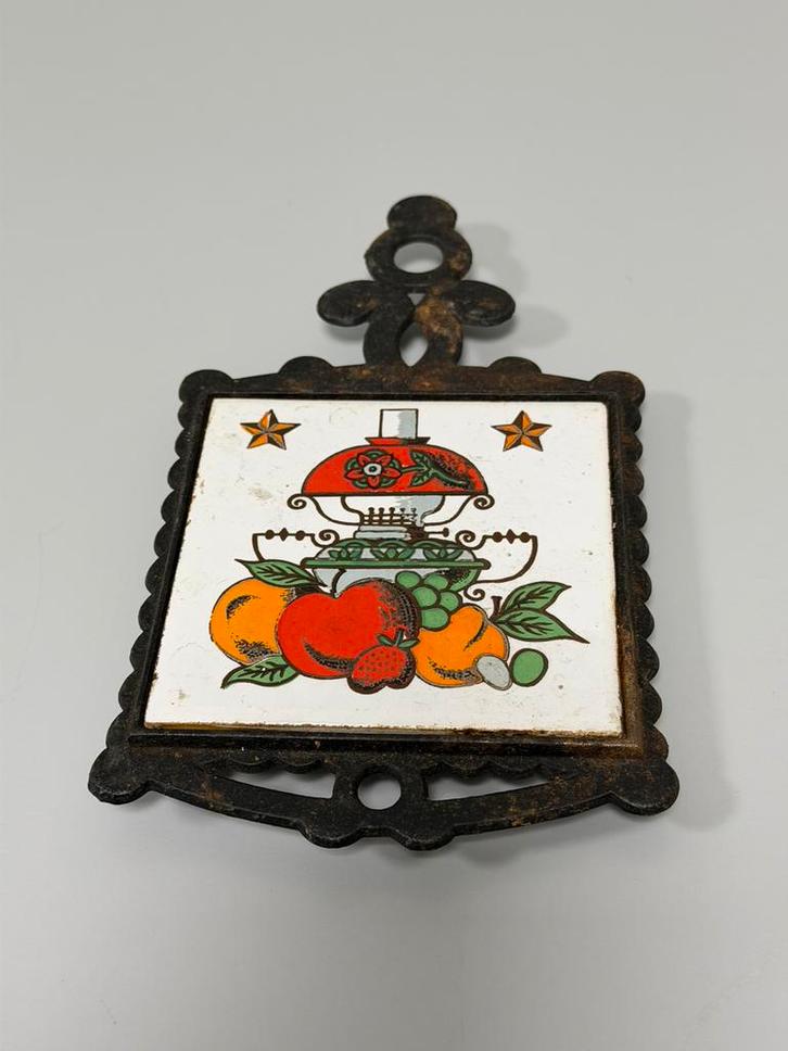 Vintage gietijzeren onderzetter keramische tegel 24 x 13 cm, Antiek en Kunst, Curiosa en Brocante, Ophalen of Verzenden