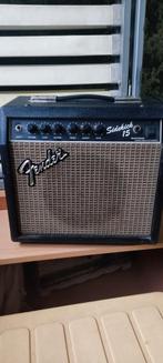 Fender Sidekick 15 gitaarversterker -  japan . geen onzin, Ophalen of Verzenden, Gebruikt, Gitaar, Minder dan 50 watt