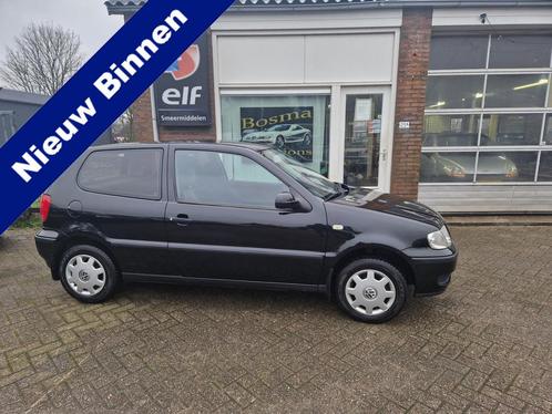 Volkswagen Polo 1.4 "Trendline" Stuurbekrachtiging - Apk 23-, Auto's, Volkswagen, Particulier, Te koop, Polo, Airbags, Alarm, Metallic lak