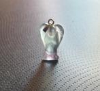 (M) Regenboog Fluoriet Engel. Hanger. Nieuw. Edelsteen. 2 cm, Sieraden, Tassen en Uiterlijk, Edelstenen, Nieuw, Ophalen of Verzenden