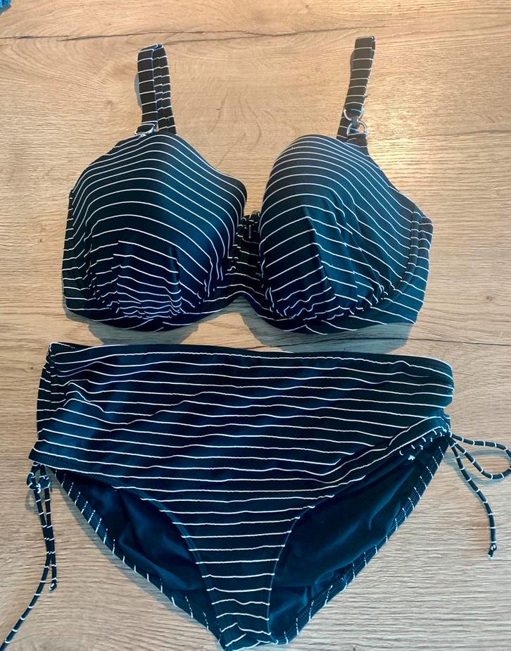 Prima donna 80G bikini bbhbslip 42 zwart wit izgst, Kleding | Dames, Badmode en Zwemkleding, Zo goed als nieuw, Bikini, Zwart