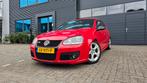 Volkswagen 2005 Rood, Voorwielaandrijving, 65 €/maand, Stof, Zwart