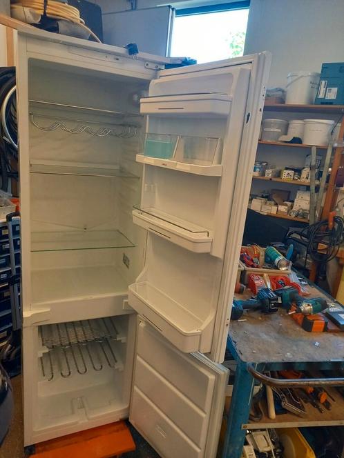 Inbouw koelkast, Witgoed en Apparatuur, Koelkasten en IJskasten, Gebruikt, Zonder vriesvak, 200 liter of meer, 45 tot 60 cm, Ophalen