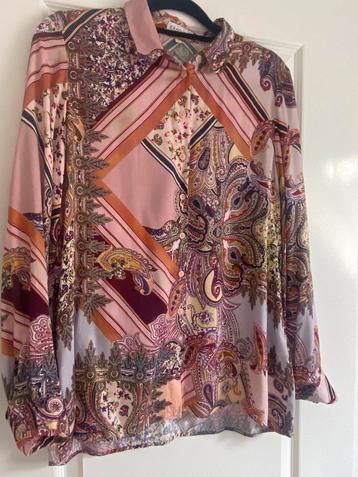 Prachtige blouse  beschikbaar voor biedingen