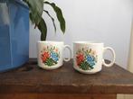 set vintage 70s kopjes mok bloemmotief, thee in jungle stijl, Huis en Inrichting, Keuken | Servies, Ophalen