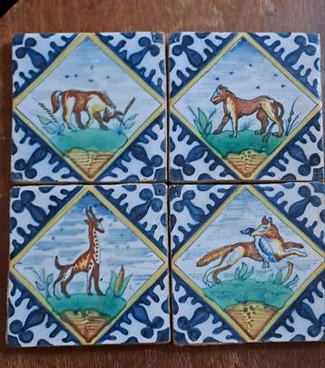 4 leuke losse Dierentegels handwerk Makkum 17e eeuwse stij beschikbaar voor biedingen