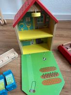 Peppa Pig houten speelhuisje, Ophalen of Verzenden, Zo goed als nieuw, Poppenhuis