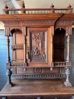 Een mechelse kast, Antiek en Kunst, Ophalen