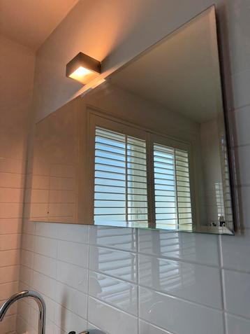 Spiegel badkamer beschikbaar voor biedingen