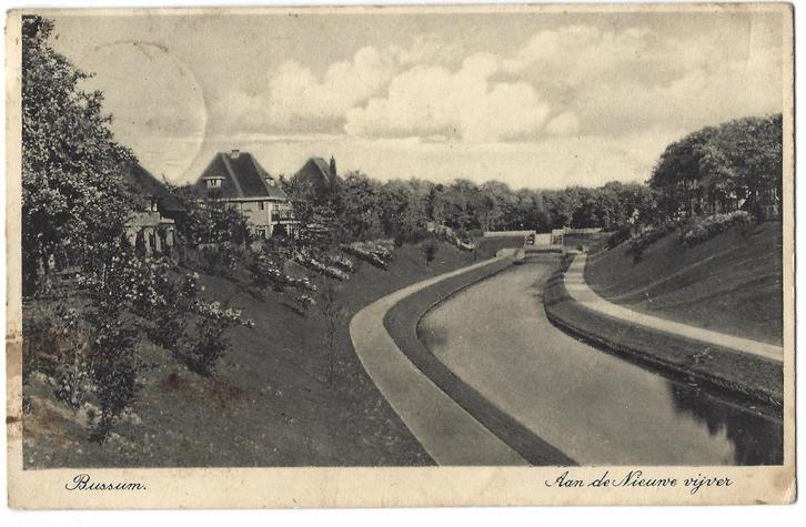 Bussum, Aan de Nieuwe vijver. Opruimingskaart, Verzamelen, Ansichtkaarten | Nederland, Gelopen, Noord-Holland, 1920 tot 1940, Verzenden