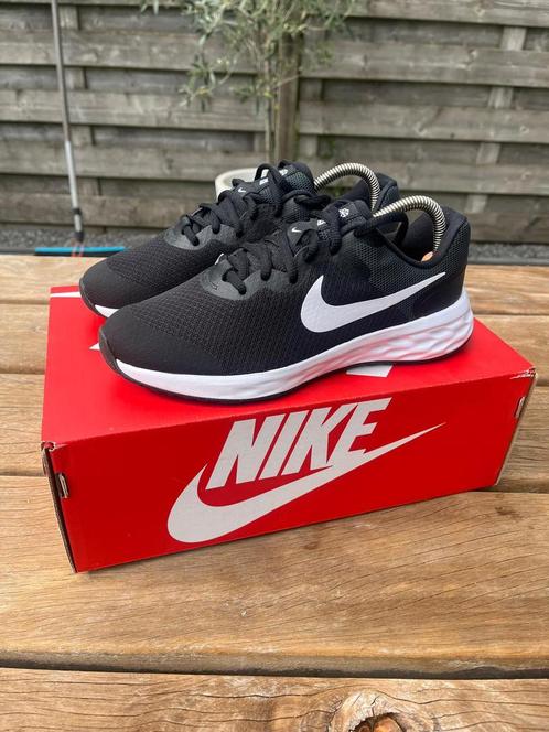 Nike Revolution 6 dames maat 38, Kleding | Dames, Schoenen, Nieuw, Sneakers of Gympen, Zwart, Ophalen of Verzenden