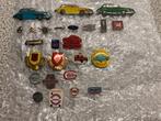 Auto Speldjes merken-banden en oliemaatschappijen 25 stuks, Ophalen of Verzenden, Gebruikt, Transport, Speldje of Pin