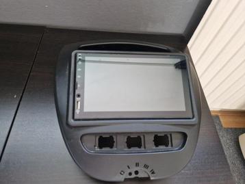 Auto radio/ scherm  beschikbaar voor biedingen