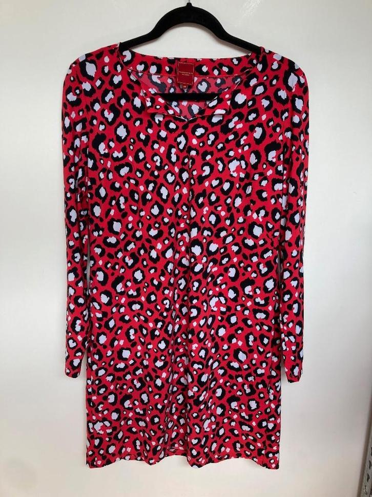 Josephine & Co rood panterprint travelstof jurk maat 38, Kleding | Dames, Jurken, Zo goed als nieuw, Maat 38/40 (M), Rood, Knielengte