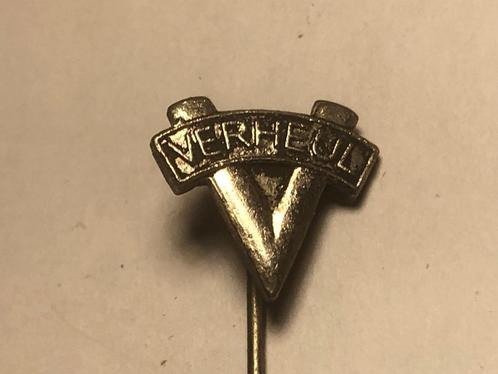 Metalen VERHEUL BUS- en VRACHTWAGENMERK Speld (Metaalkleur)., Verzamelen, Speldjes, Pins en Buttons, Zo goed als nieuw, Speldje of Pin