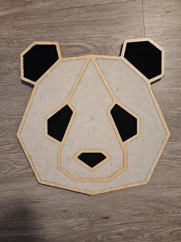 Hippe krabpaal voor de kat Paw Love in vorm Panda beschikbaar voor biedingen
