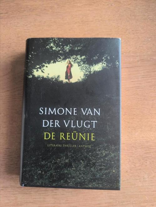 Simone van der Vlugt - De reunie | Hardcover, Boeken, Thrillers, Zo goed als nieuw, Nederland, Ophalen of Verzenden