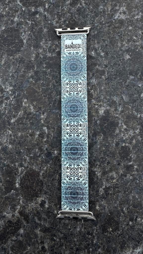 Banded Bracelet Apple Watch bandje –  44-49 mm, Telecommunicatie, Wearable-accessoires, Zo goed als nieuw, Ophalen of Verzenden