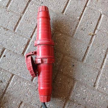 Te koop stekker en contrastekker 63 amp. beschikbaar voor biedingen