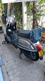 Scooter kymco,18.000km ,, Overige modellen, Maximaal 45 km/u, Ophalen of Verzenden, Zo goed als nieuw