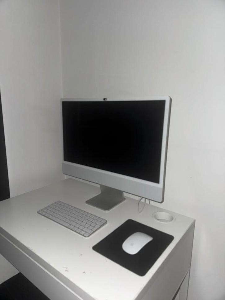 IMac 24 INCH - SSD 256 GB, Computers en Software, Apple Desktops, Zo goed als nieuw, iMac, SSD, 3 tot 4 Ghz, Ophalen of Verzenden