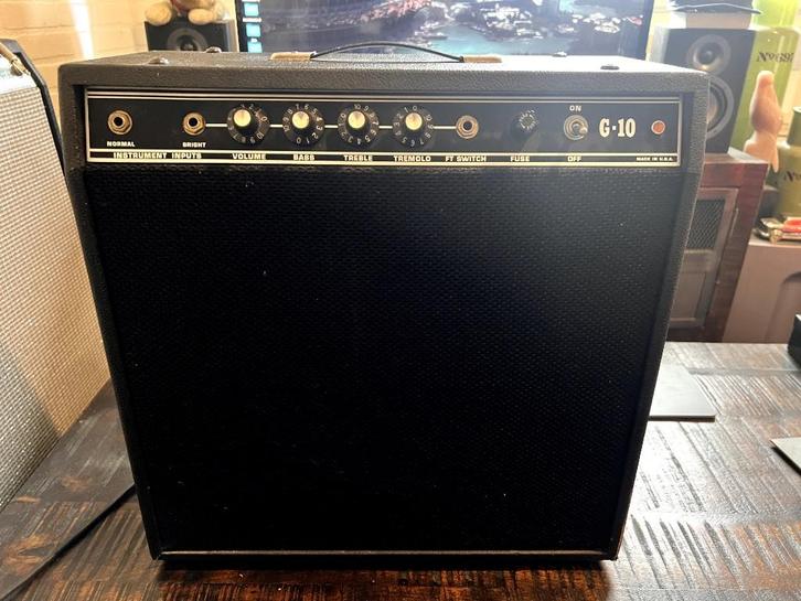 Gitaarversterker Marlboro G10, Muziek en Instrumenten, Versterkers | Bas en Gitaar, Gebruikt, Gitaar, 50 tot 100 watt, Ophalen