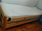 UTÅKER IKEA bed met matrassen 80 x 200 cm, Huis en Inrichting, Ophalen, Gebruikt, Eenpersoons, Beige