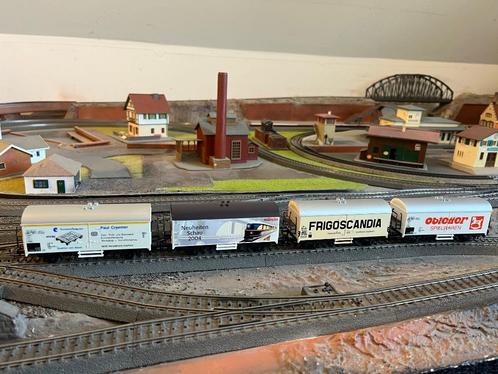 Marklin 4531, 94230 en 4415 (2X), Hobby en Vrije tijd, Modeltreinen | H0, Gebruikt, Wagon, Wisselstroom, Märklin, Ophalen of Verzenden