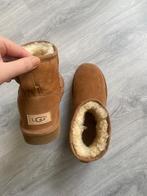 Ugg classic mini, Kleding | Dames, Schoenen, UGG, Bruin, Snowboots, Ophalen of Verzenden