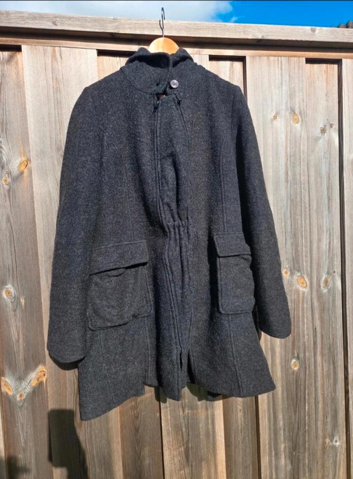 Mamalila jas zwangerschap/draagjas maat S, Kleding | Dames, Positiekleding, Zo goed als nieuw, Overige typen, Maat 36 (S), Grijs