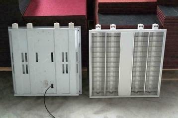 TL Armaturen 60x60cm incl.4x18W buis €20,- beschikbaar voor biedingen