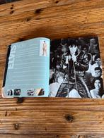 Elvis boek - Biografie, Ophalen of Verzenden, Gelezen, Film, Tv en Media