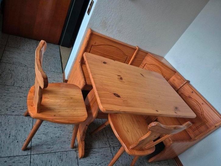 Oostenrijkse eethoek Duitse massief zithoek hoekbank Eetbank, Huis en Inrichting, Complete eetkamers, Gebruikt, Minder dan 4 stoelen