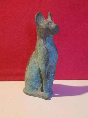 bronzen beeld Egyptische godin Bastet  beschikbaar voor biedingen