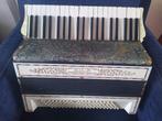 Mooie Antieke Italiaanse Accordeon €150, Muziek en Instrumenten, Accordeons, Overige merken, Gebruikt, Met riemen, 120-bas