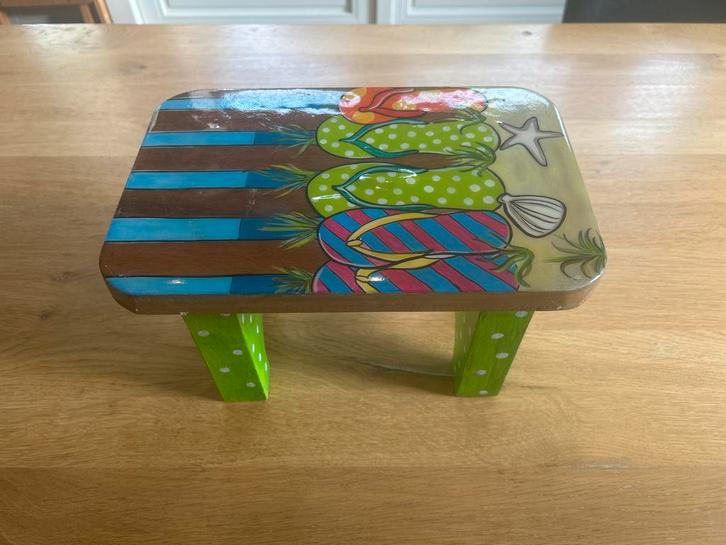 Leuk kinderkrukje, Huis en Inrichting, Stoelen, Gebruikt, Eén, Hout, Overige kleuren, Ophalen