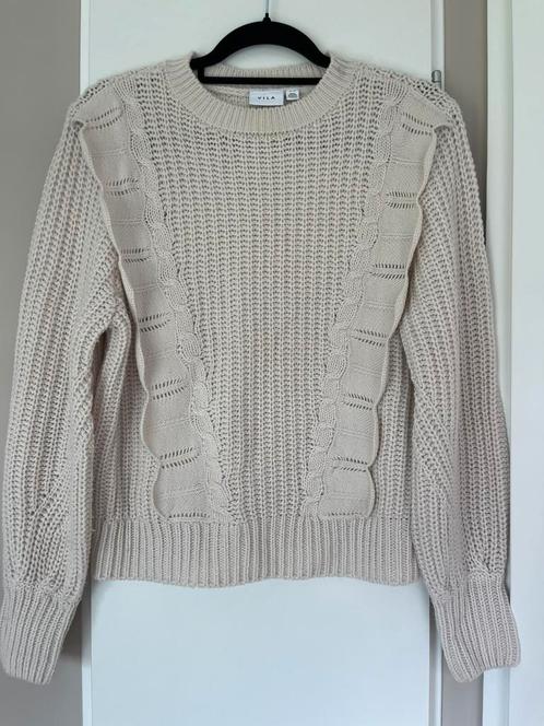 Vila  prachtige beige trui met ruffles maat M, Kleding | Dames, Truien en Vesten, Zo goed als nieuw, Maat 38/40 (M), Beige, Ophalen of Verzenden