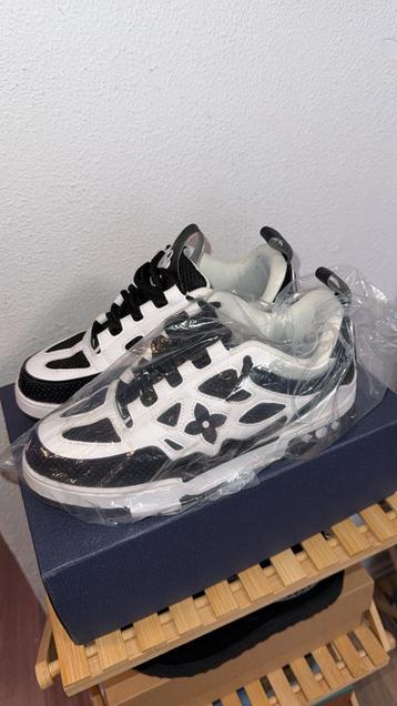 Louis vuitton Sneakers | maat 40 beschikbaar voor biedingen